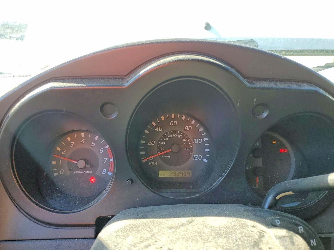 2002 NISSAN FRONTIER STANDARD photo 9