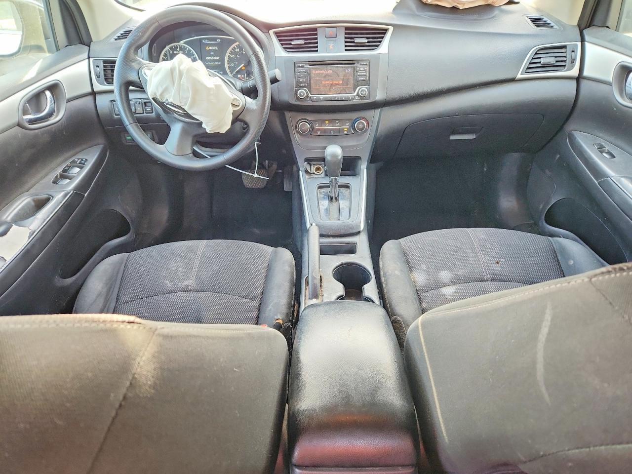 2018 NISSAN SENTRA S photo 15