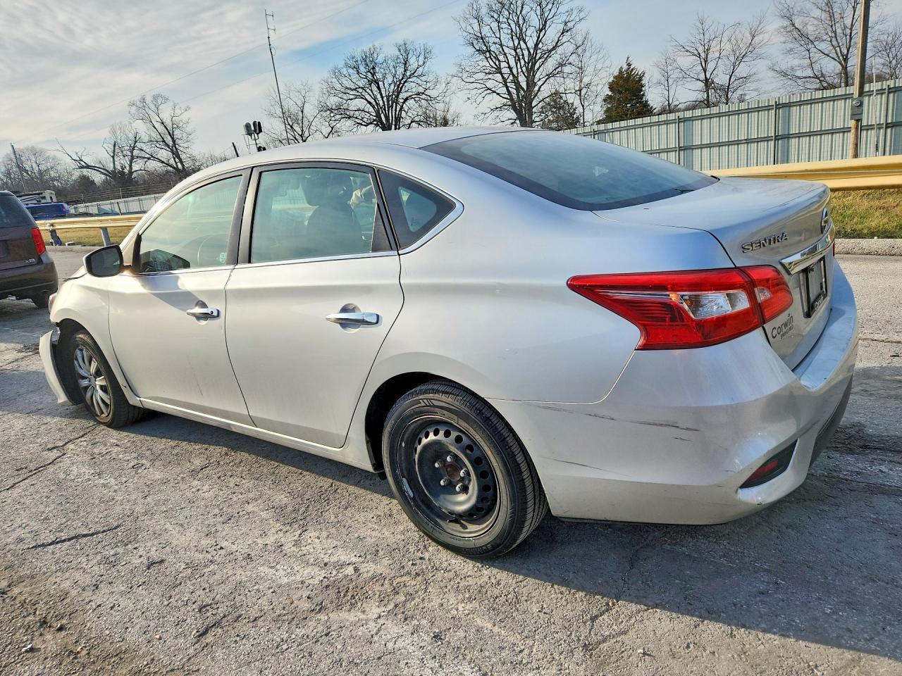 2018 NISSAN SENTRA S photo 3