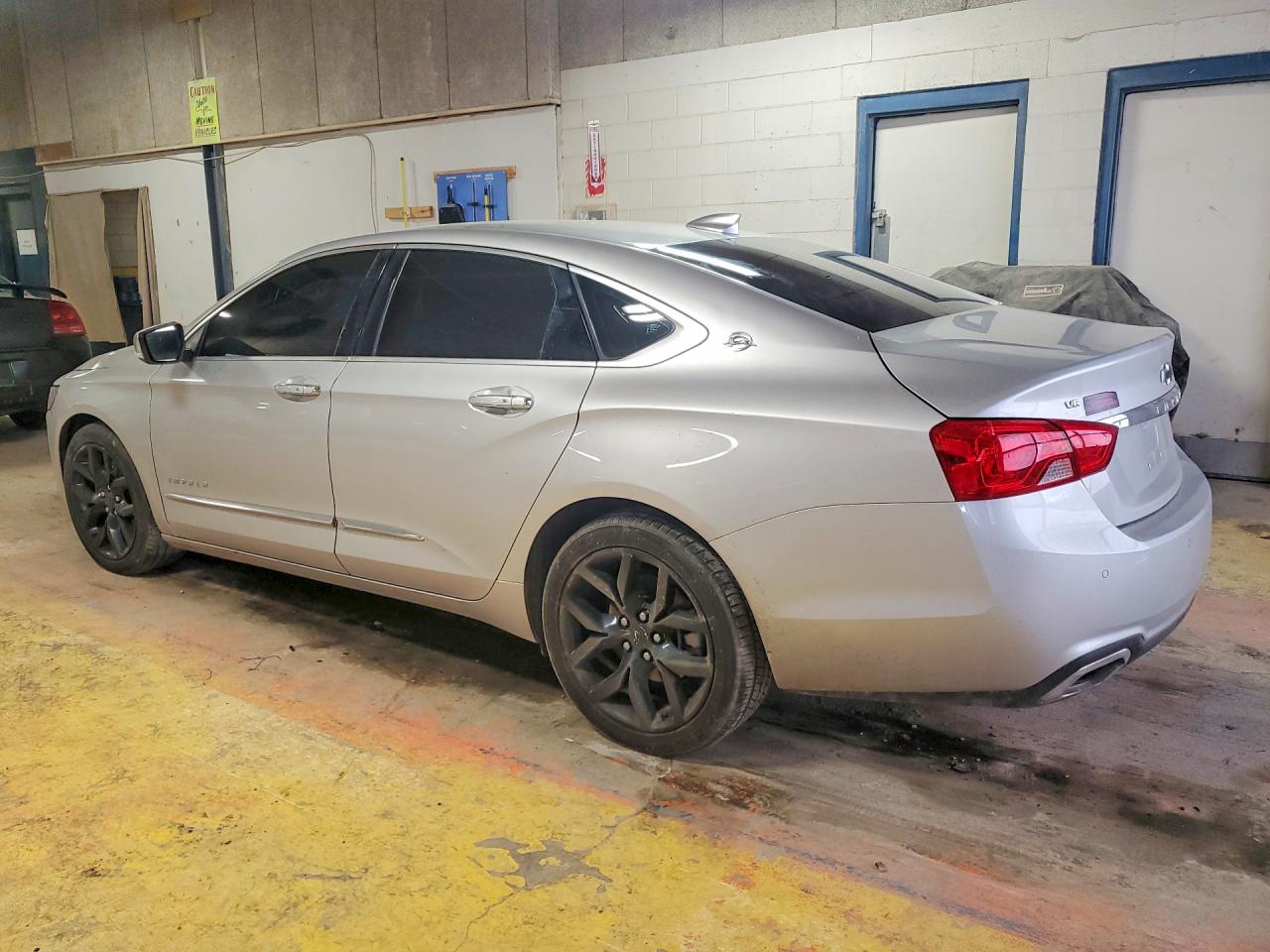 2018 CHEVROLET IMPALA PREMIER photo 2