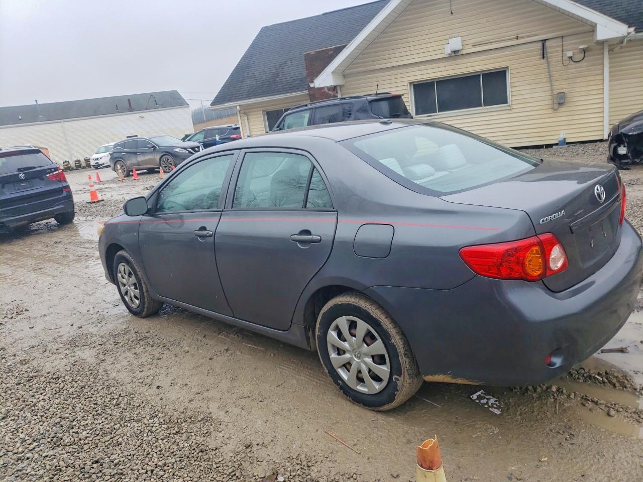 2010 TOYOTA COROLLA BASE photo 2