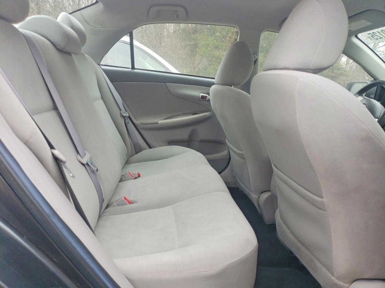 2010 TOYOTA COROLLA BASE photo 10