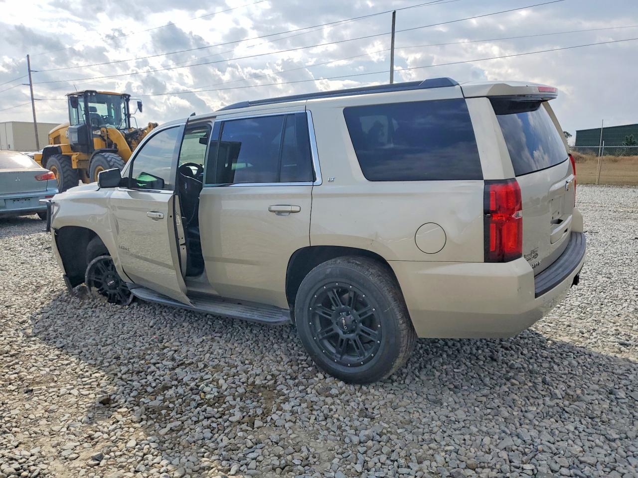 2015 CHEVROLET TAHOE C1500 LT photo 4