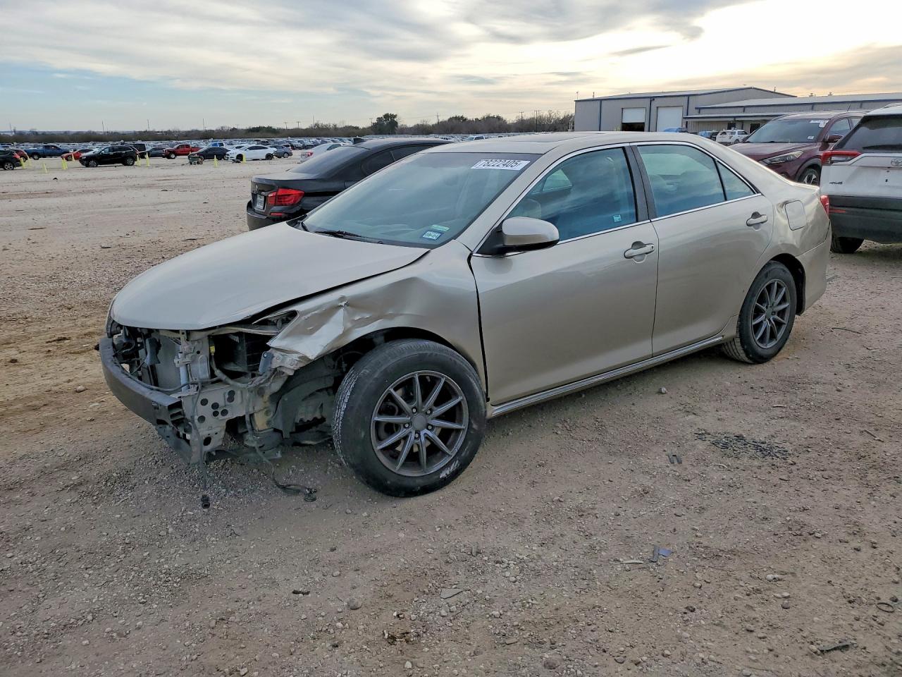 2014 TOYOTA CAMRY