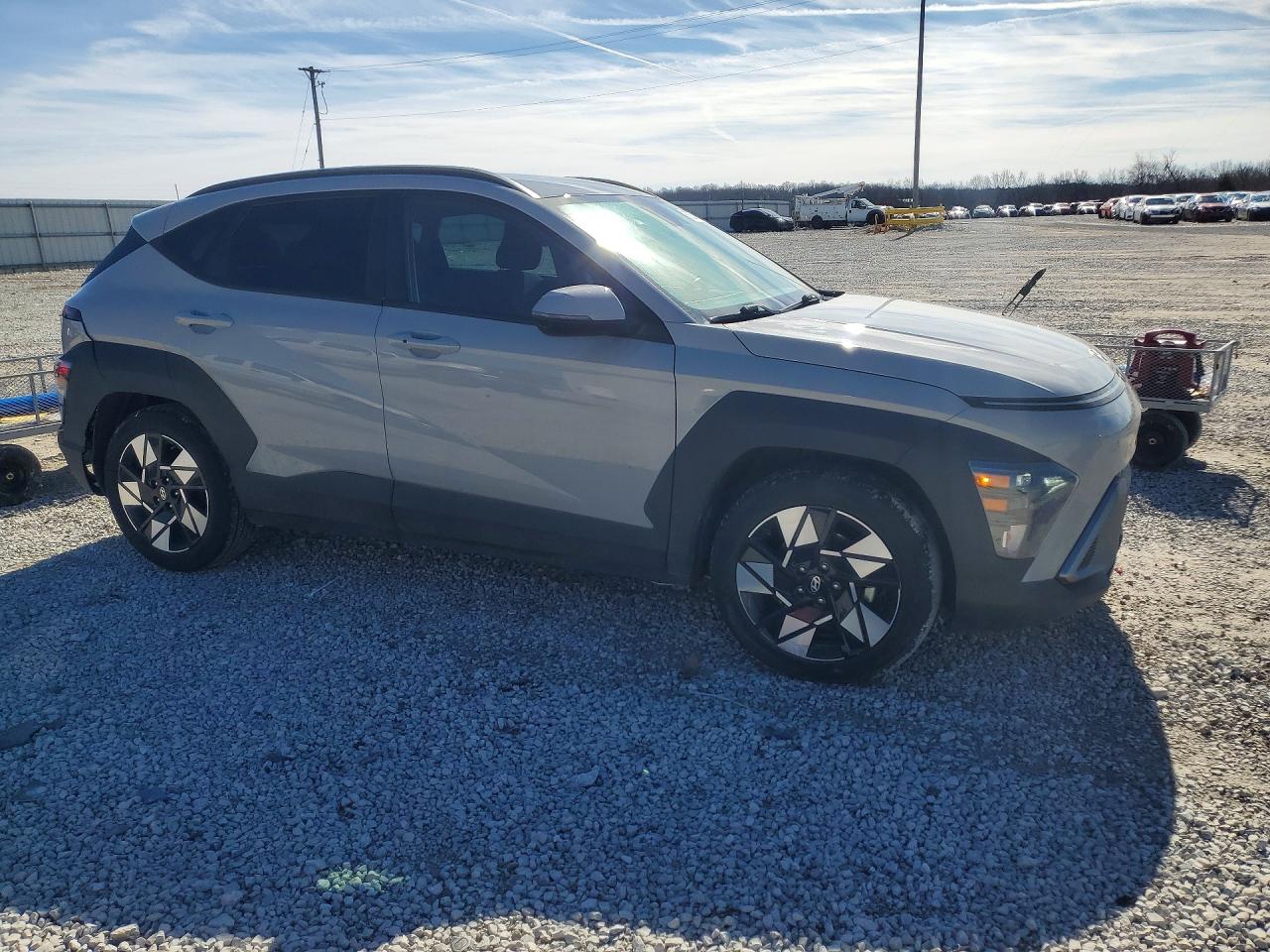 2024 HYUNDAI KONA SEL photo 7