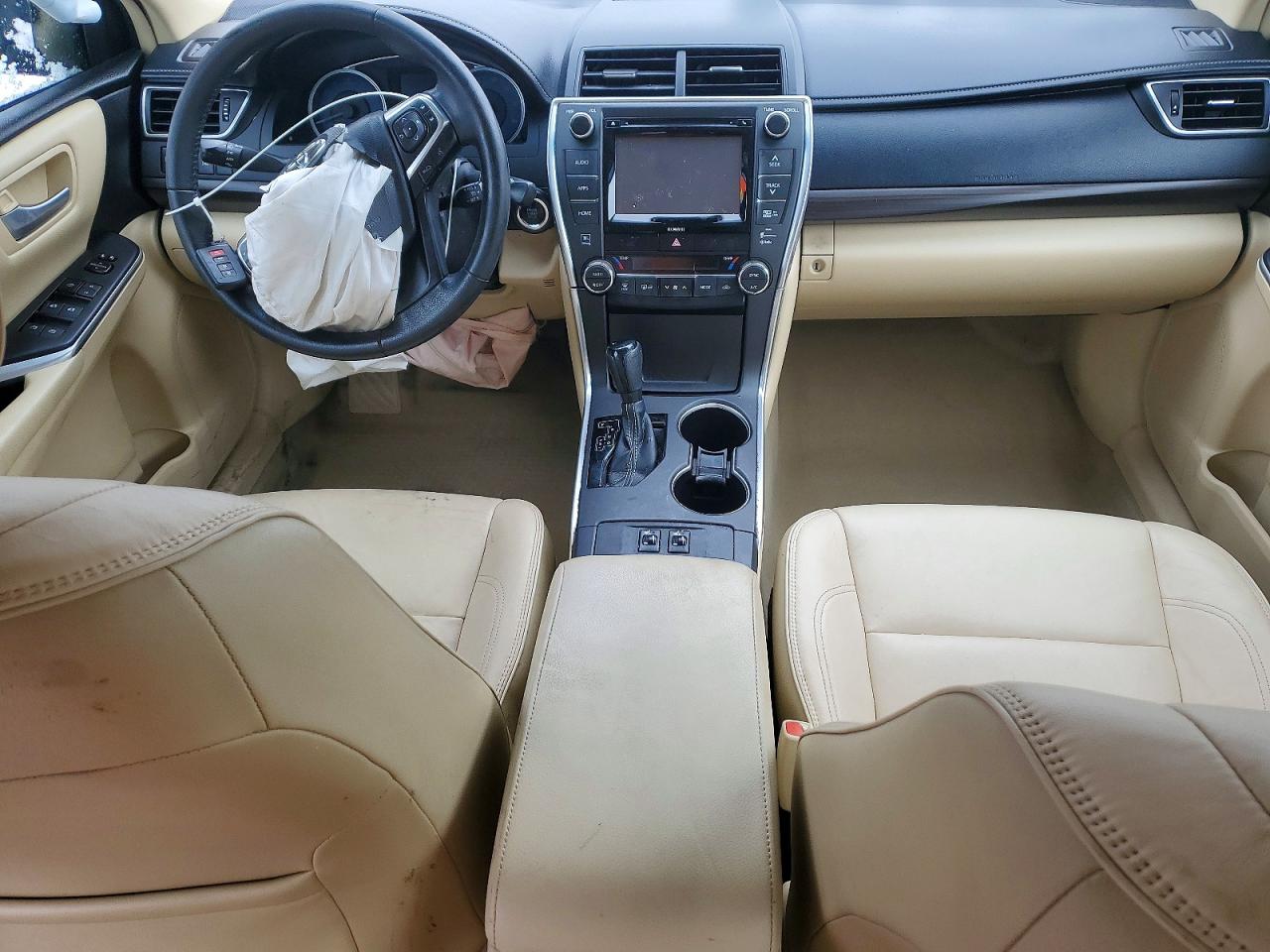2017 TOYOTA CAMRY XLE photo 22