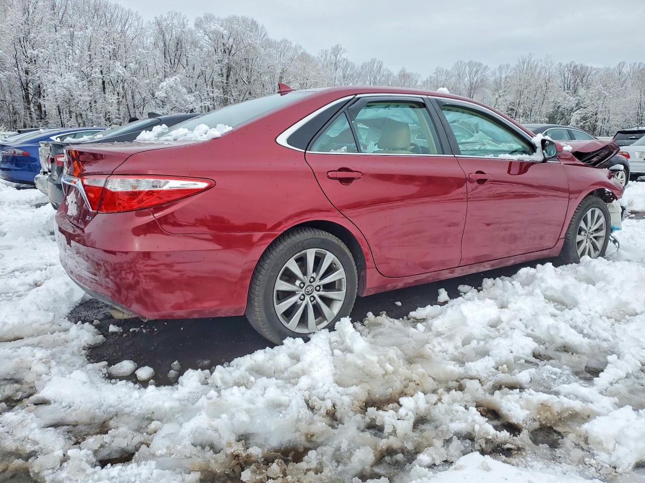 2017 TOYOTA CAMRY XLE photo 7