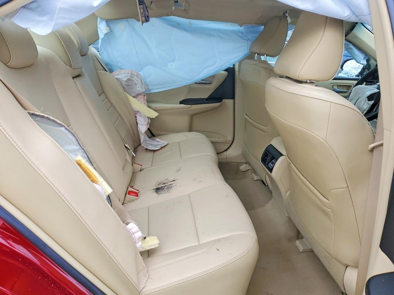 2017 TOYOTA CAMRY XLE photo 28
