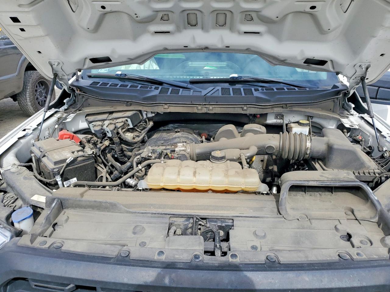 2021 FORD F150 photo 21