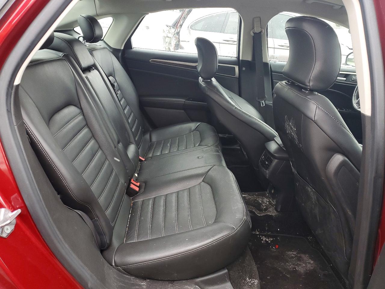 2015 FORD FUSION SE photo 10
