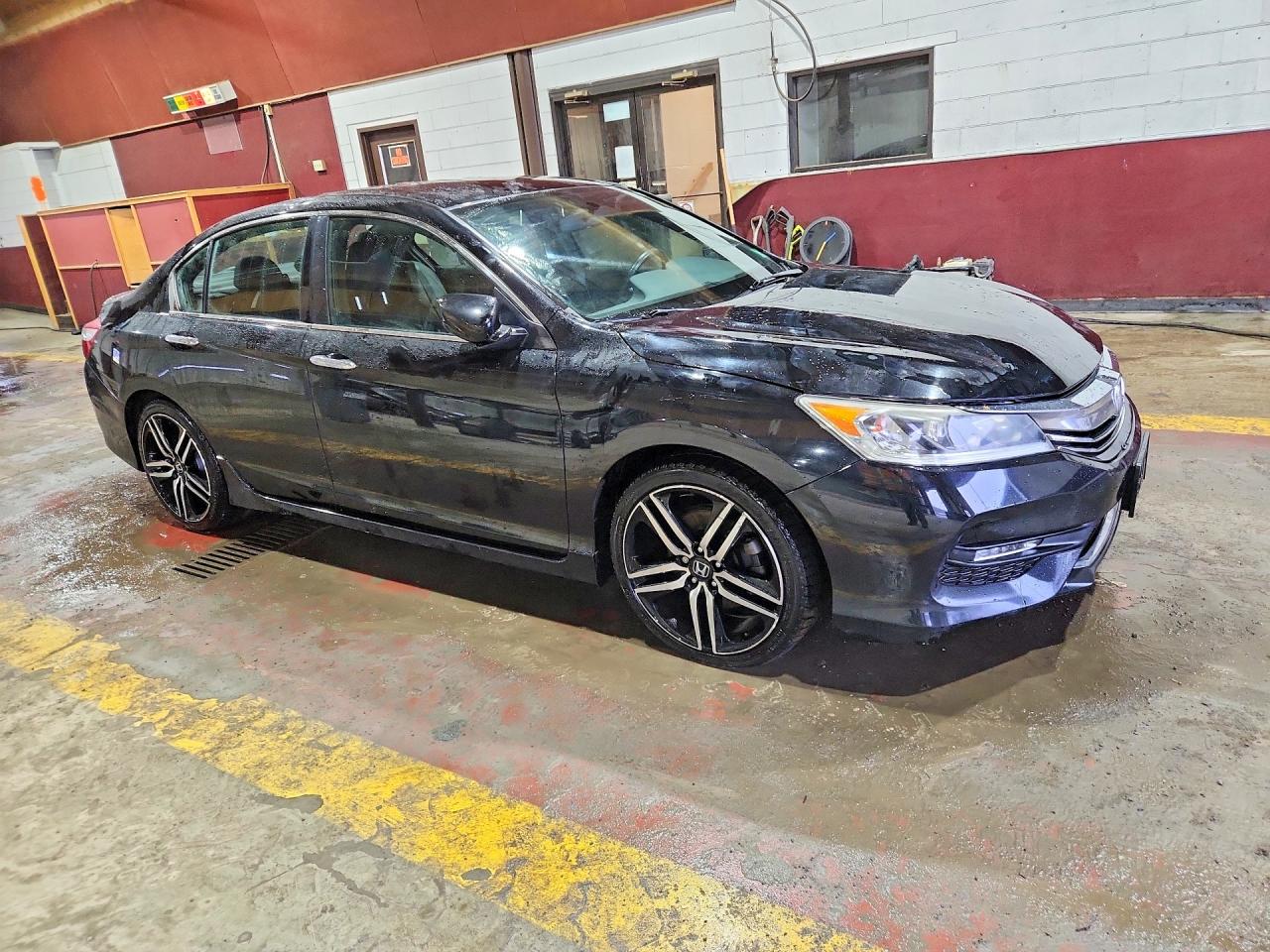 2017 HONDA ACCORD SPORT photo 7