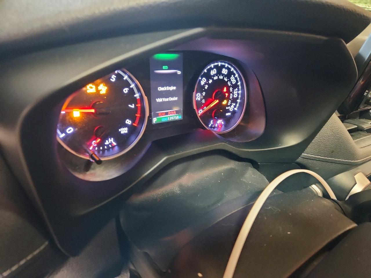 2019 TOYOTA RAV4 LE photo 9