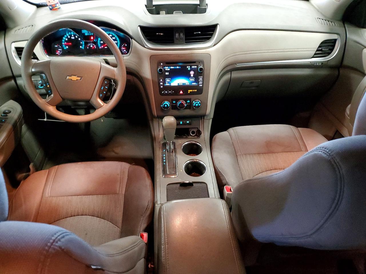 2014 CHEVROLET TRAVERSE LS photo 8