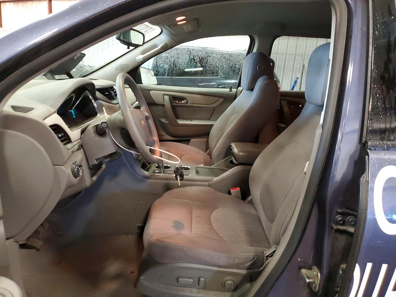 2014 CHEVROLET TRAVERSE LS photo 7