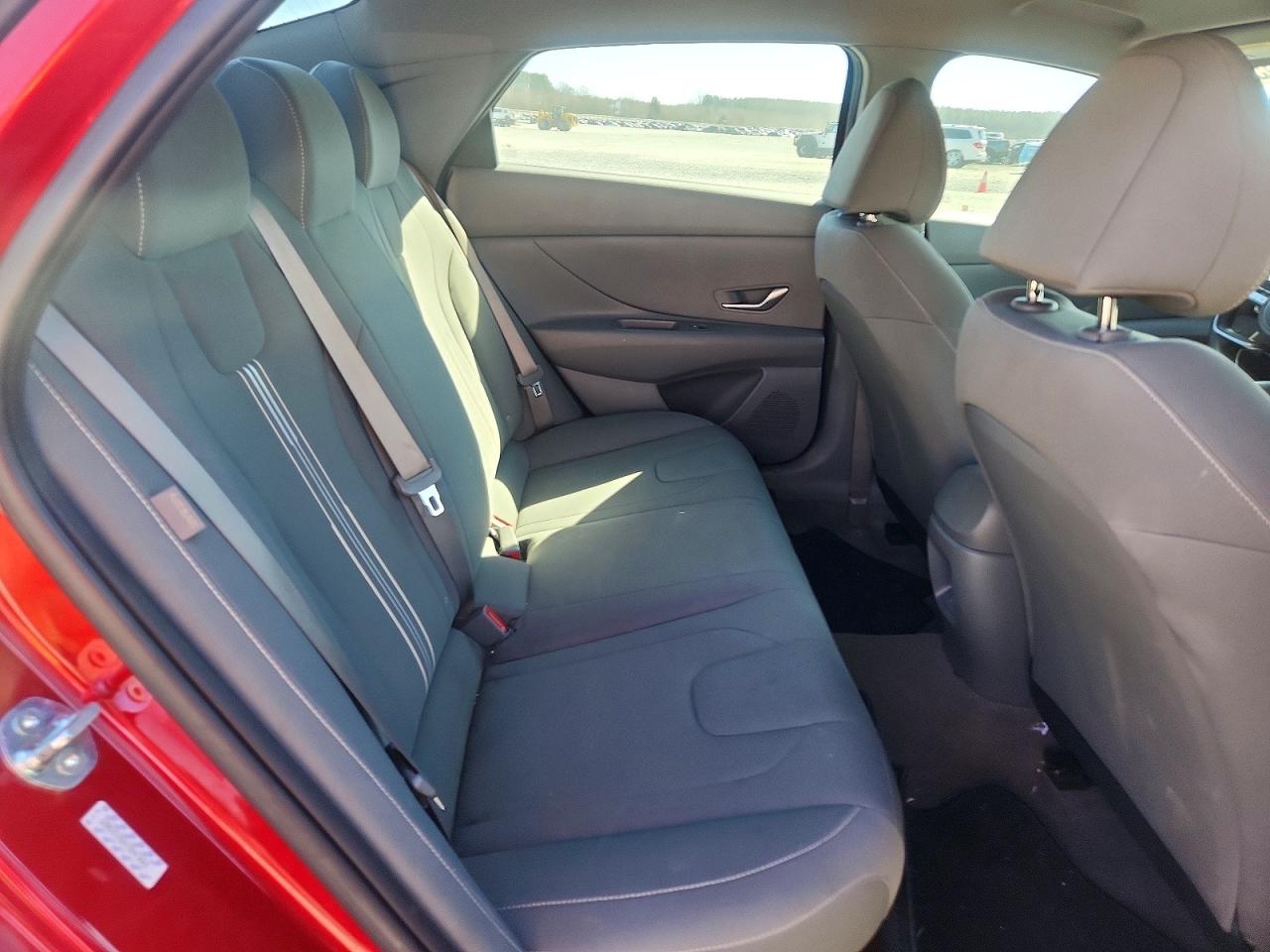 2025 HYUNDAI ELANTRA BLUE photo 10