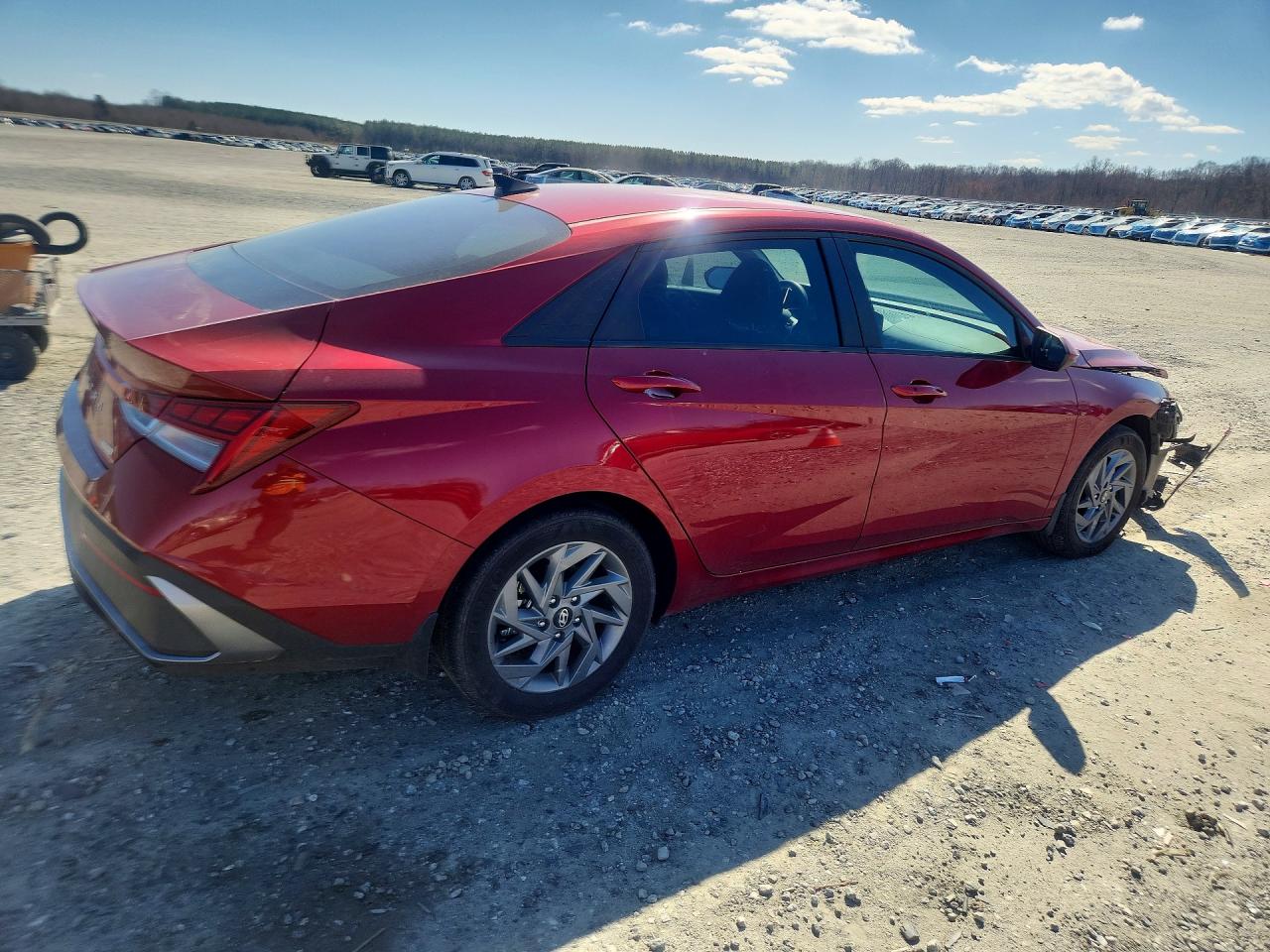 2025 HYUNDAI ELANTRA BLUE photo 3
