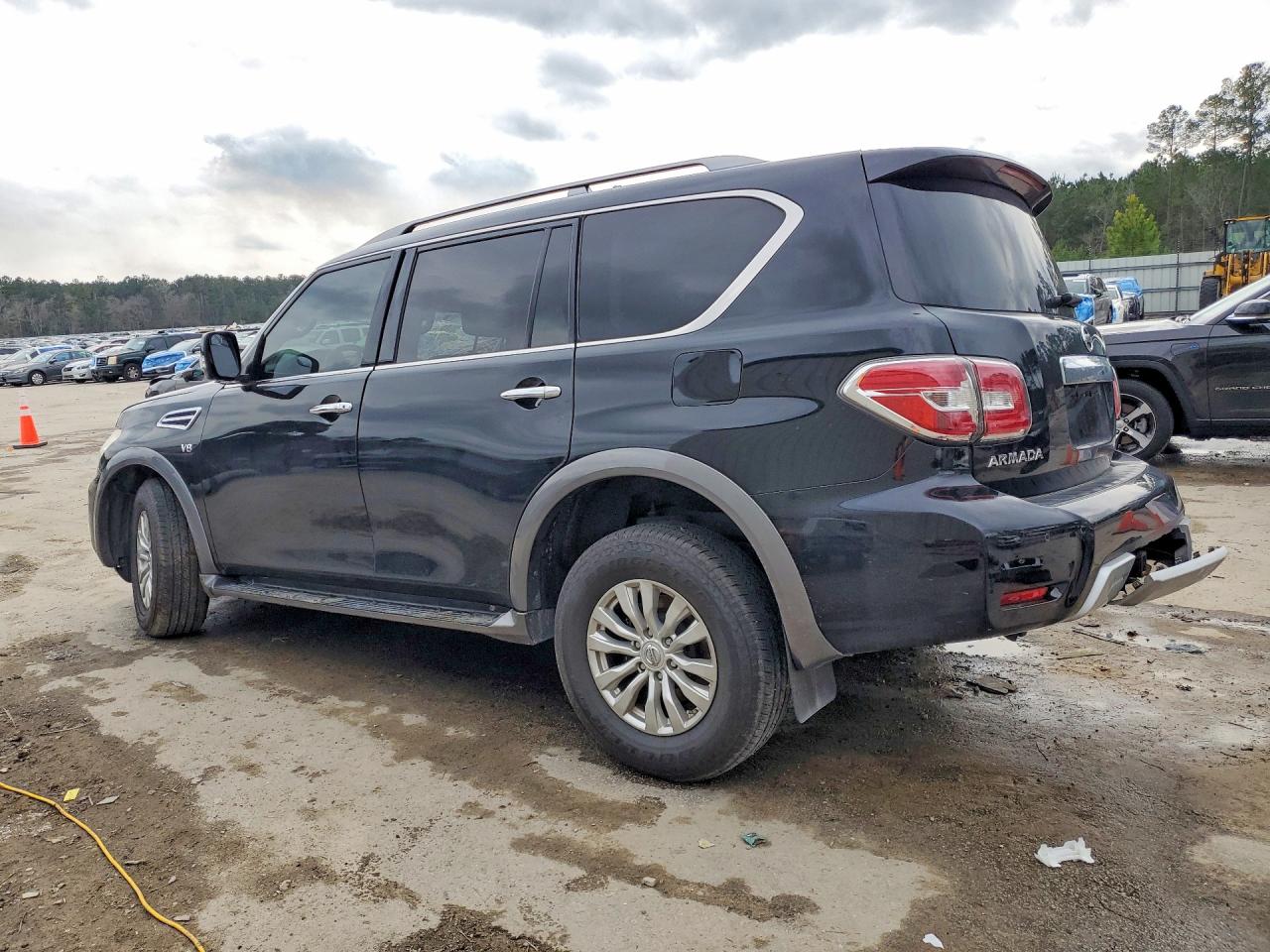 2018 NISSAN ARMADA SV photo 2
