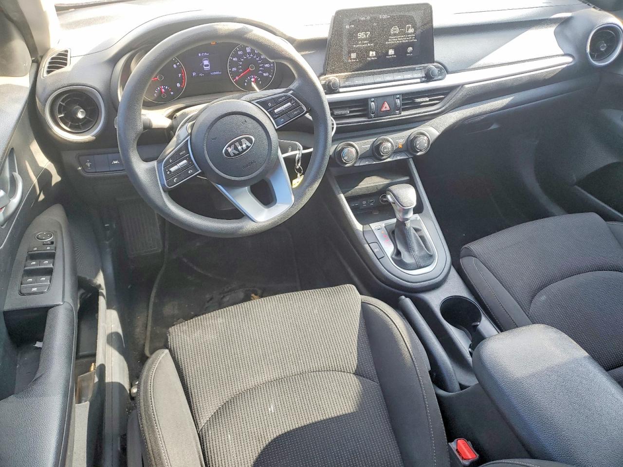 2020 KIA FORTE FE photo 22