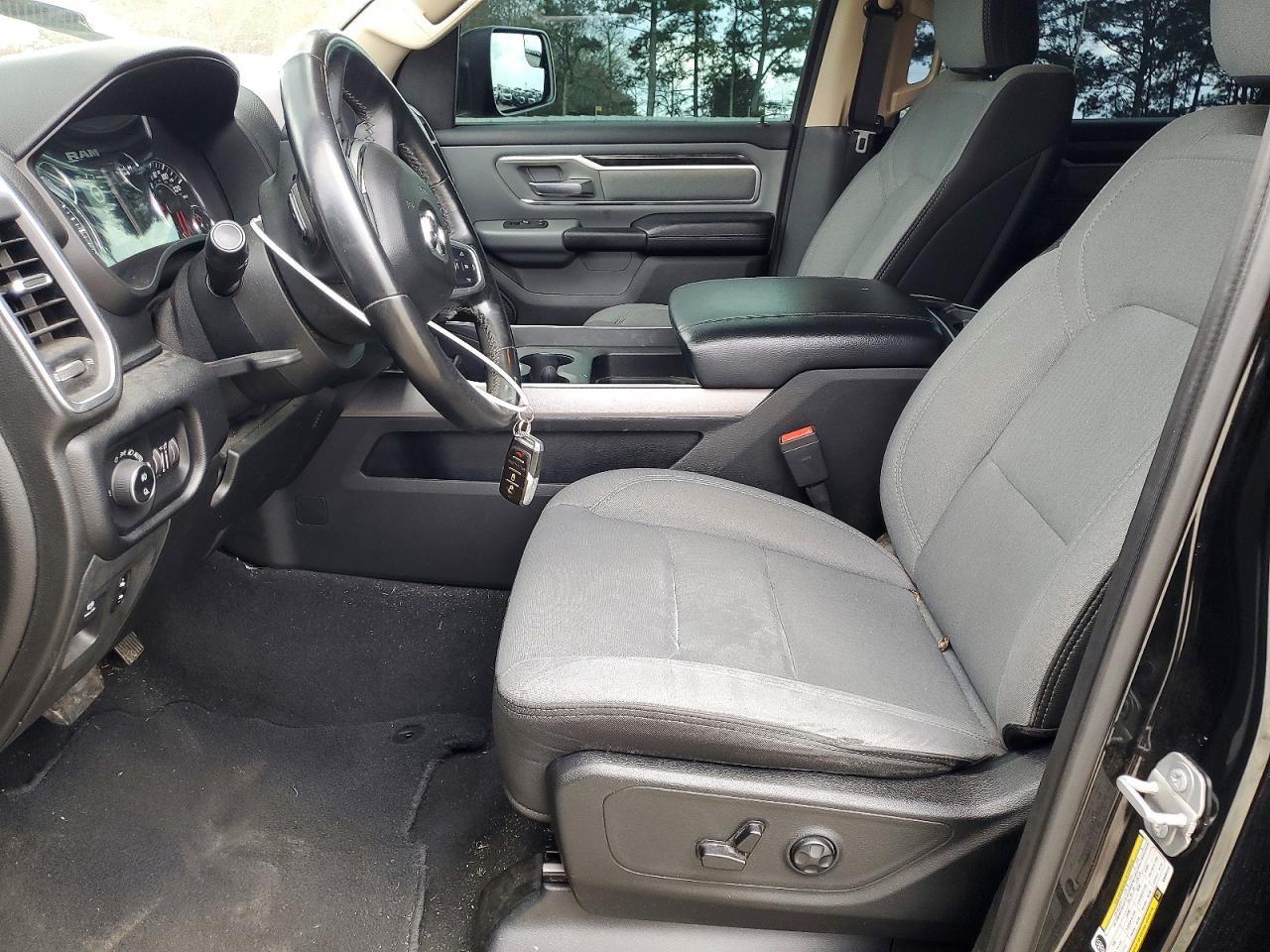 2019 RAM 1500 BIG HORN/LONE STAR photo 13