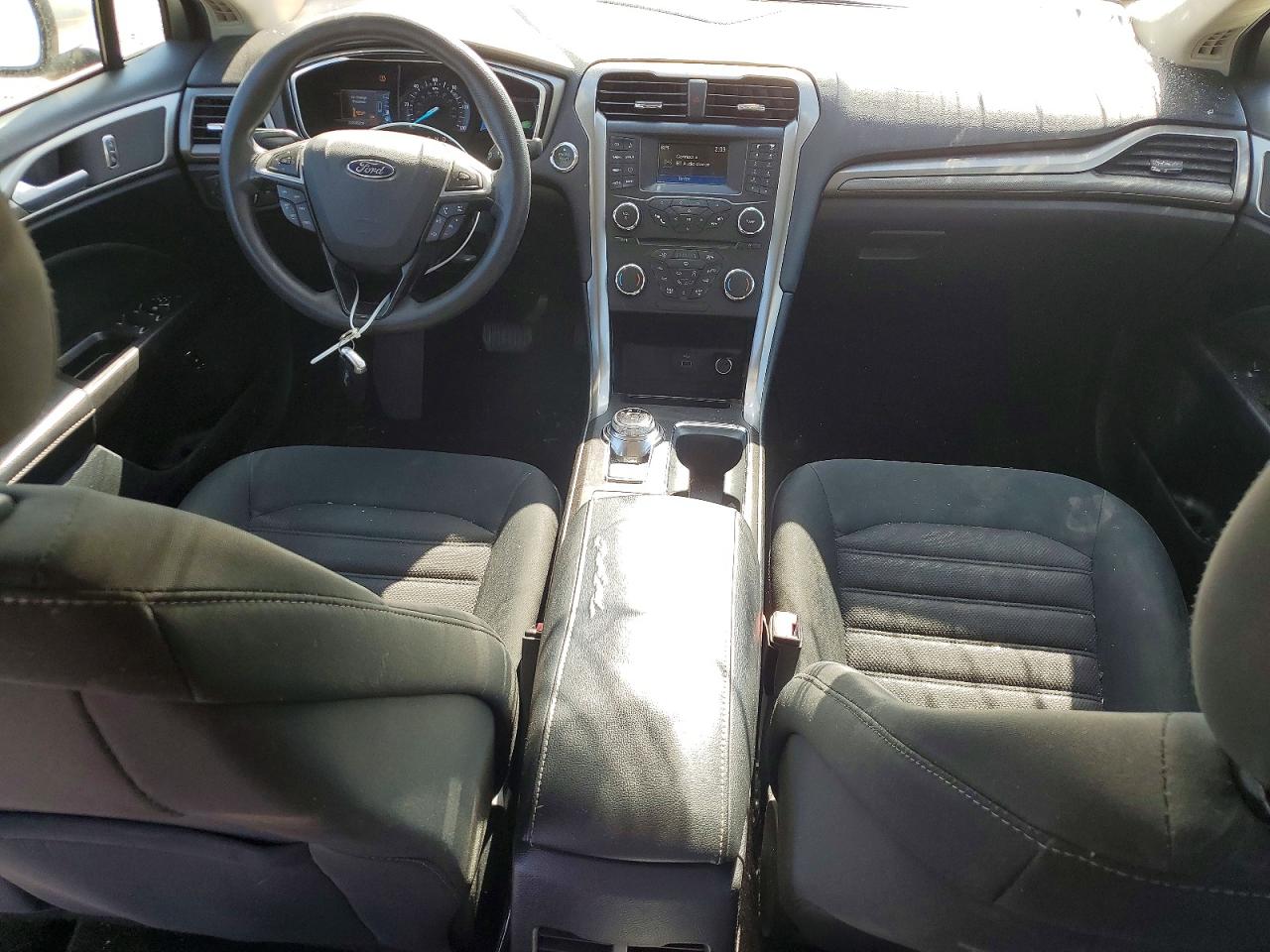 2017 FORD FUSION photo 8