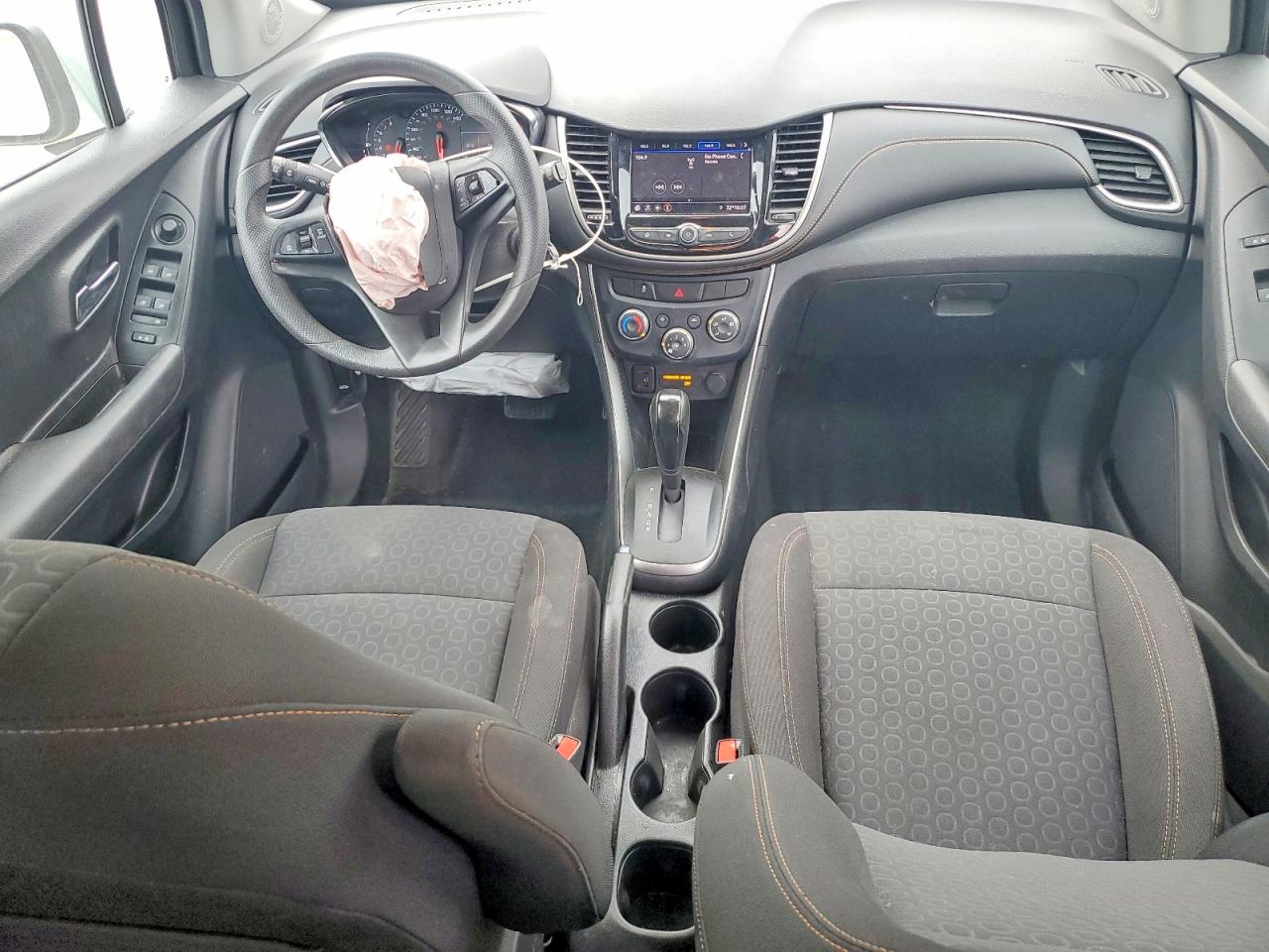 2020 CHEVROLET TRAX LS photo 8