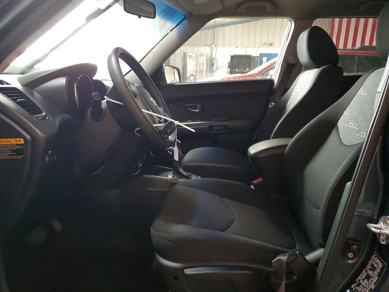 2011 KIA SOUL + photo 13
