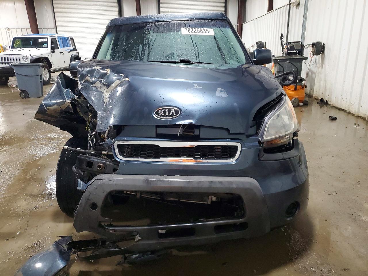 2011 KIA SOUL + photo 9