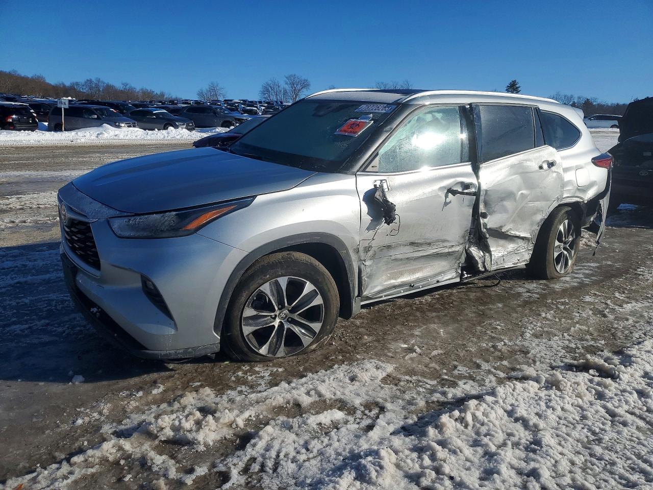 2022 TOYOTA HIGHLANDER