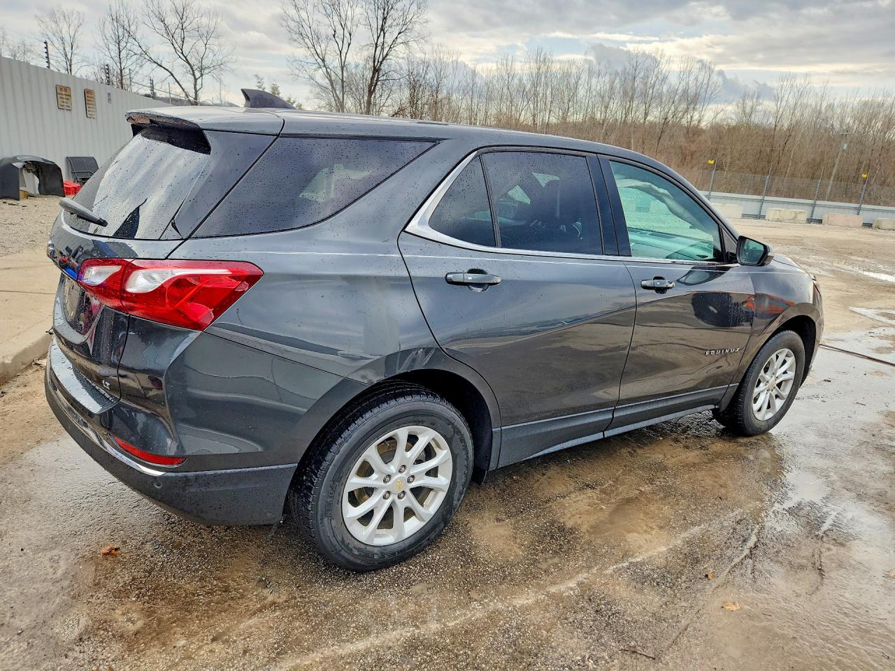 2019 CHEVROLET EQUINOX LT photo 3