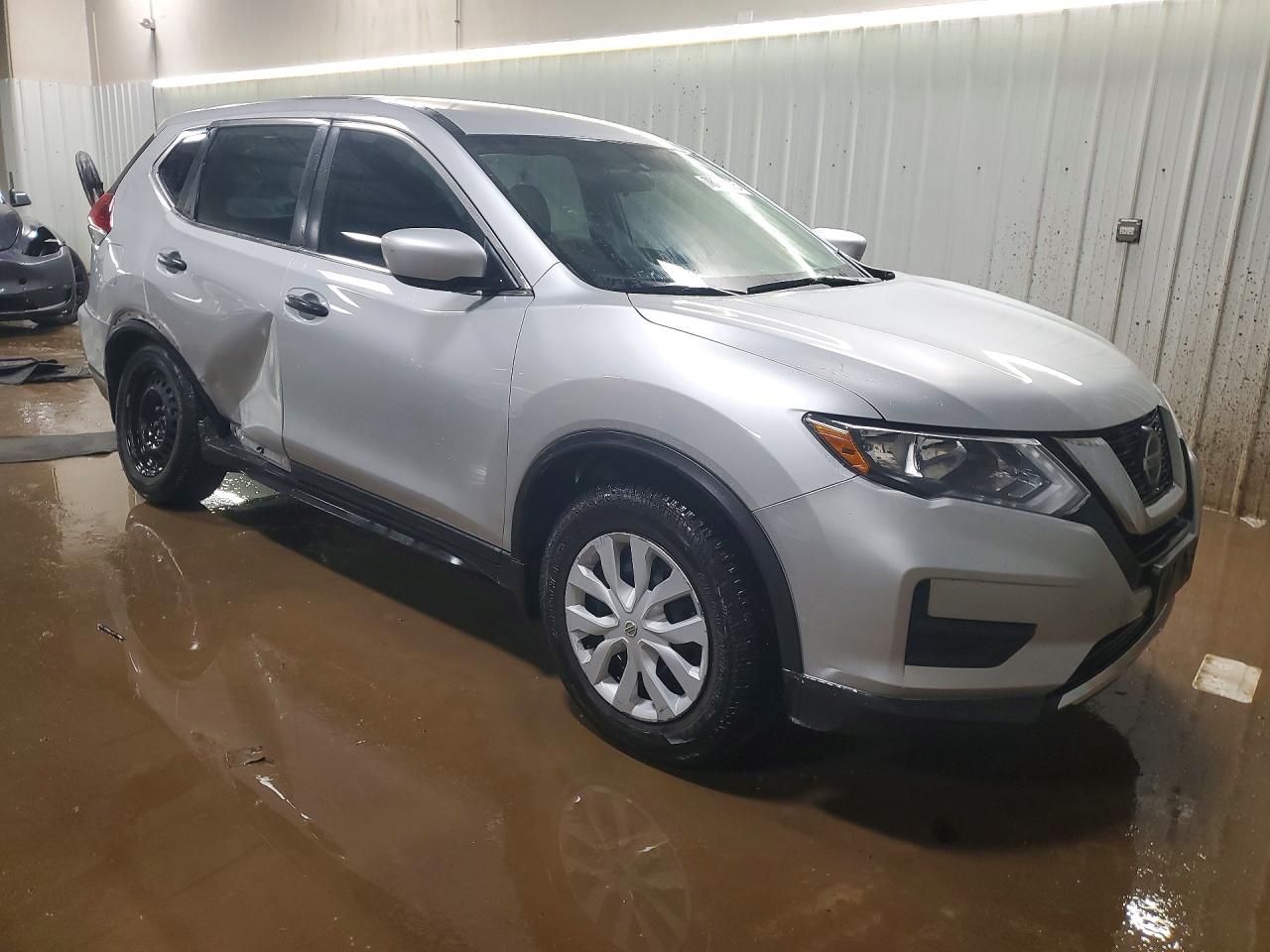 2018 NISSAN ROGUE S photo 7