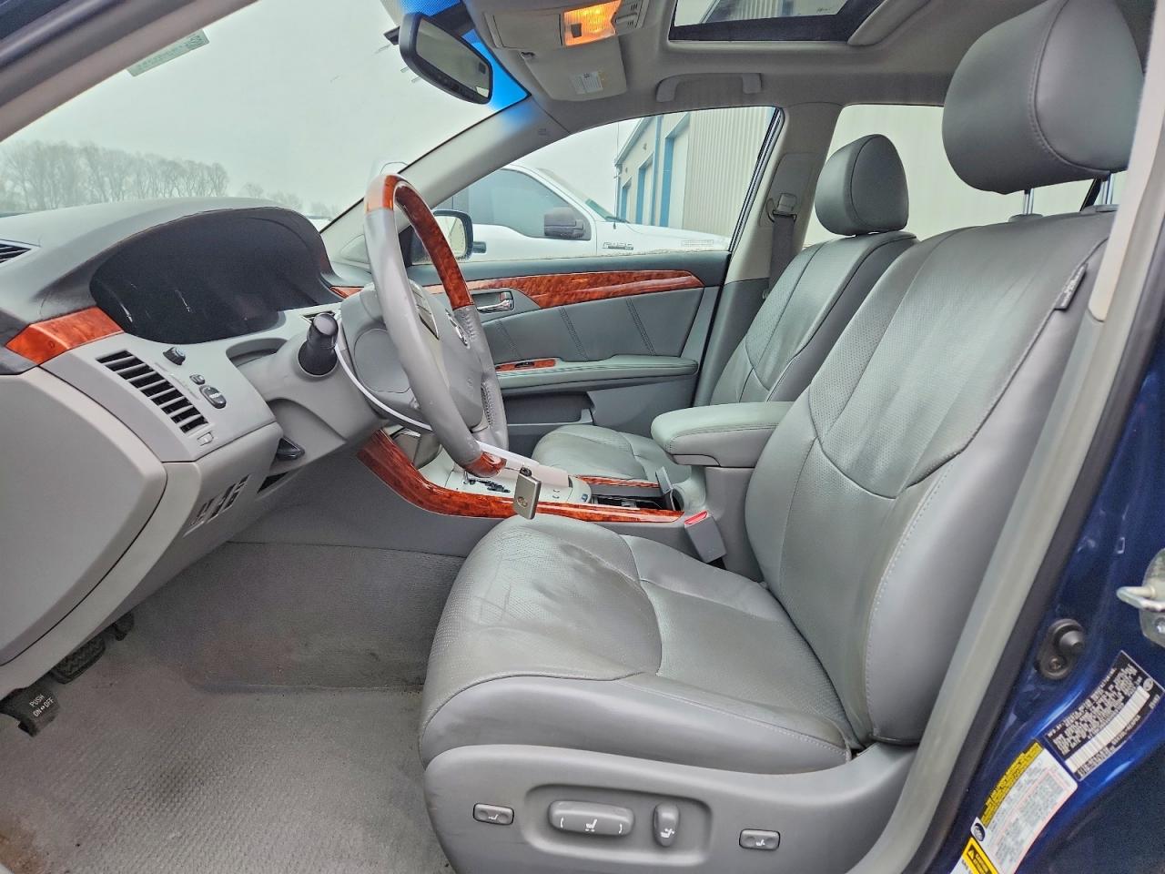 2006 TOYOTA AVALON photo 13