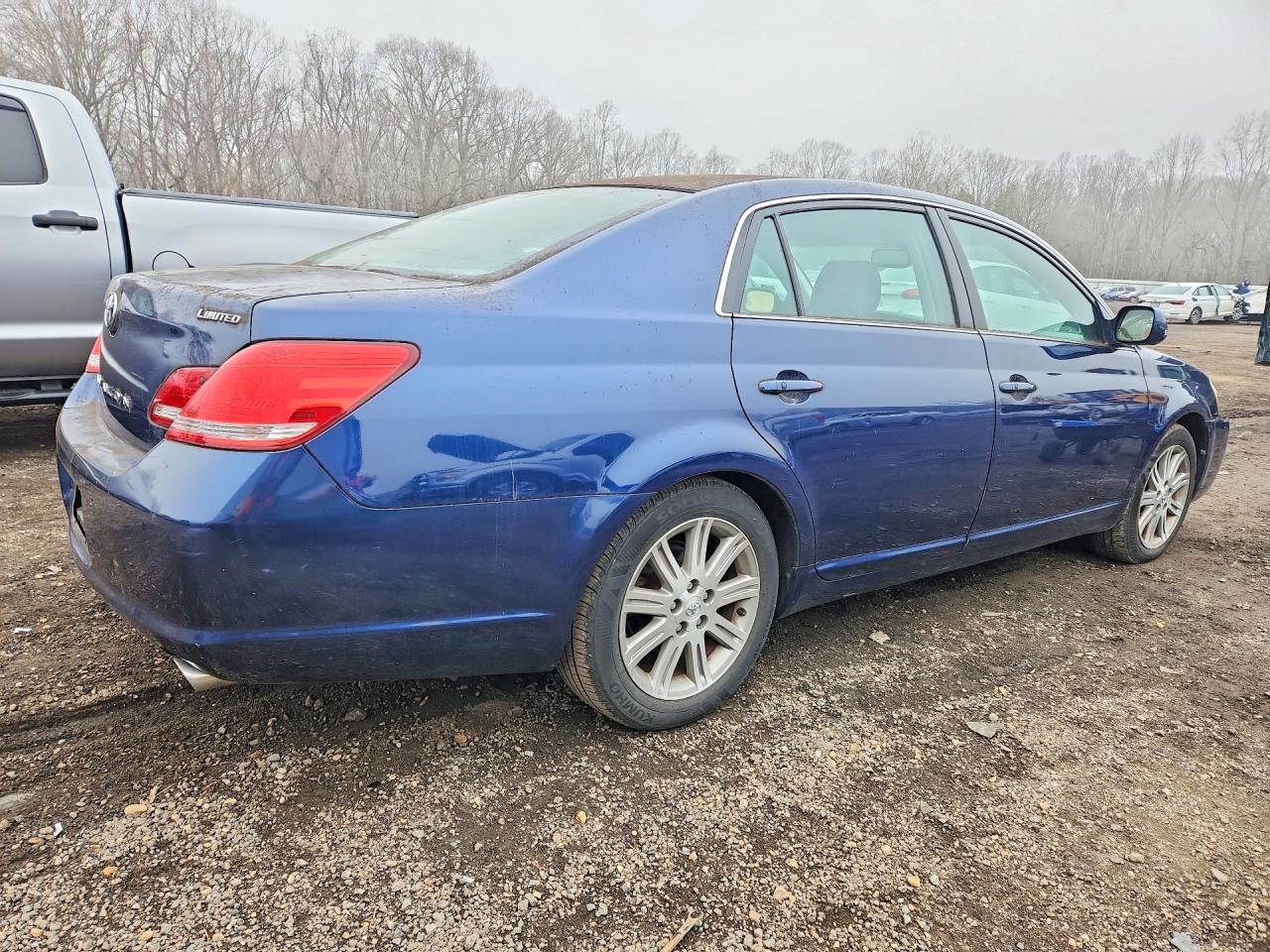 2006 TOYOTA AVALON photo 5