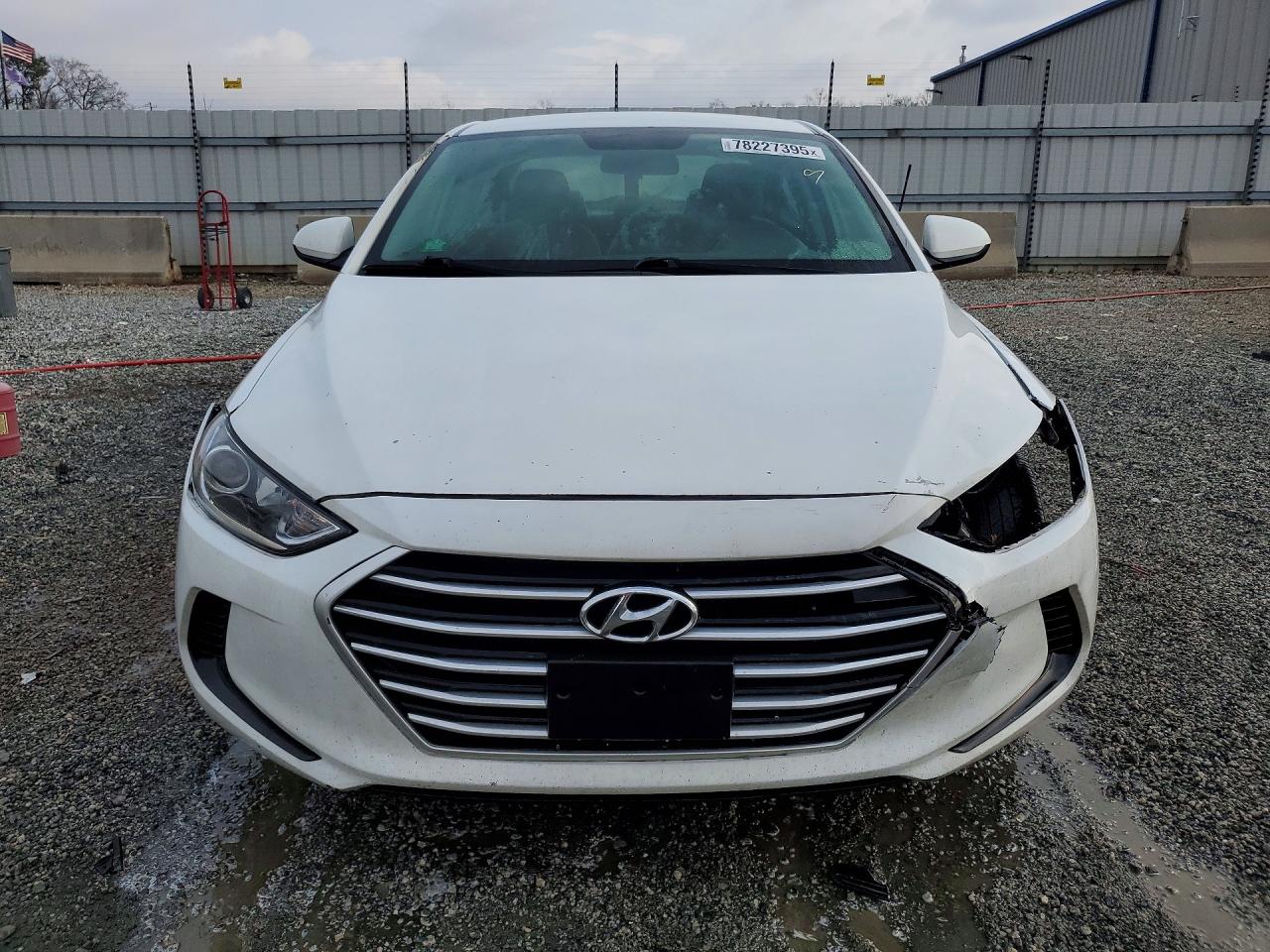 2017 HYUNDAI ELANTRA SE photo 9