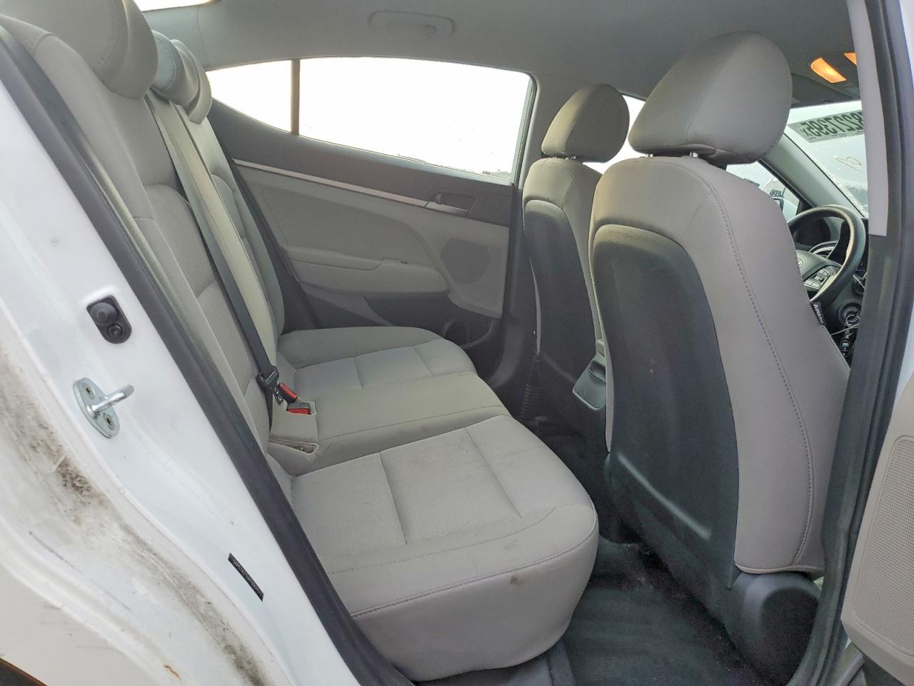 2017 HYUNDAI ELANTRA SE photo 19