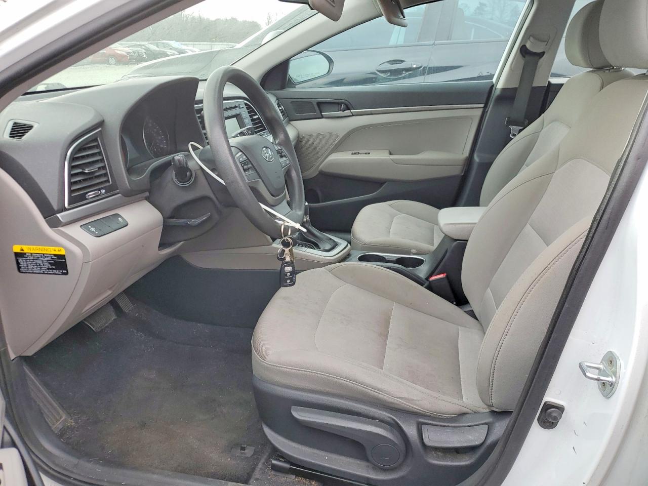 2017 HYUNDAI ELANTRA SE photo 13