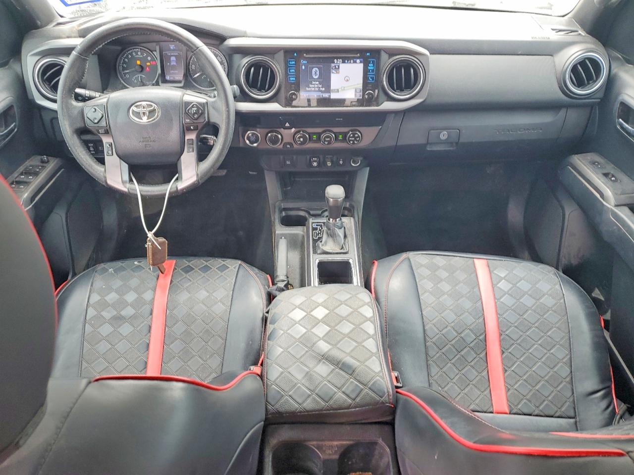 2019 TOYOTA TACOMA TRD OFF-ROAD photo 22