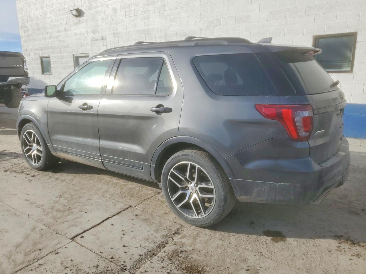 2016 FORD EXPLORER SPORT photo 2
