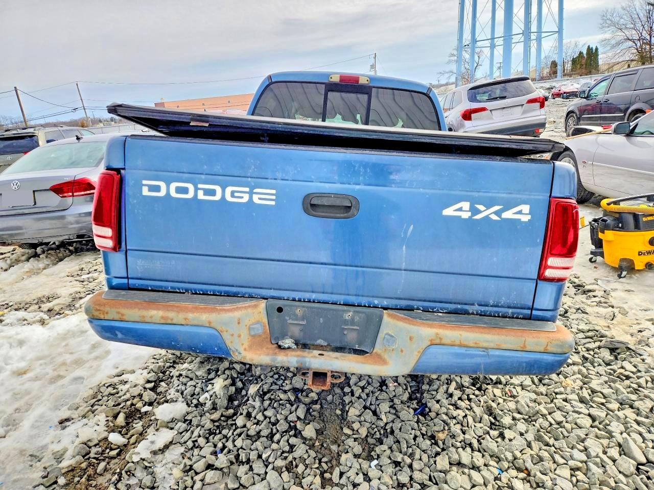 2002 DODGE DAKOTA QUAD SPORT photo 6