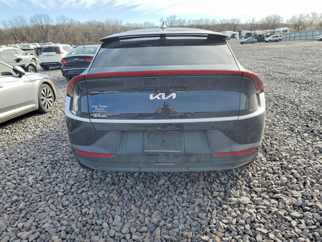 2024 KIA EV6 LIGHT photo 11