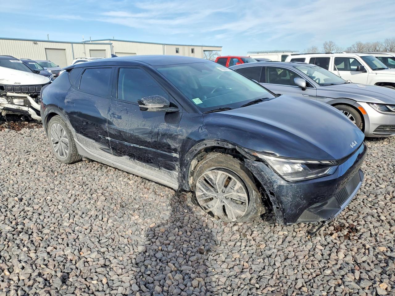 2024 KIA EV6 LIGHT photo 7