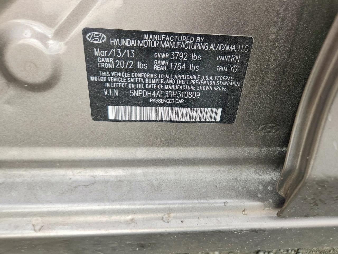 2013 HYUNDAI ELANTRA photo 13