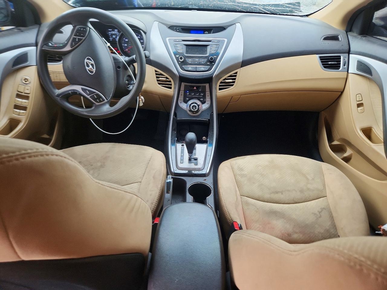 2013 HYUNDAI ELANTRA photo 8