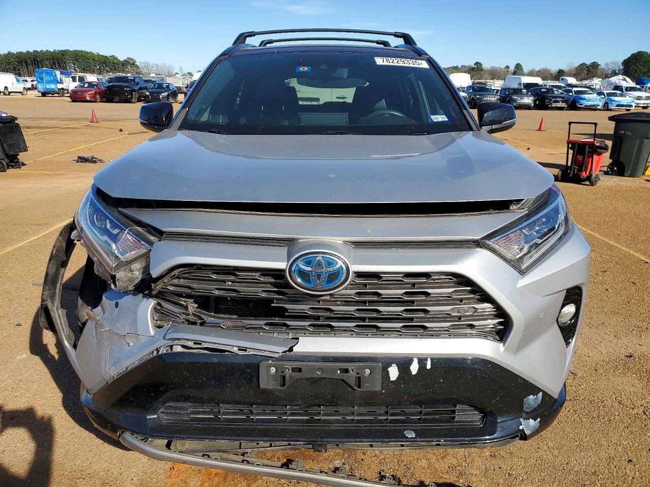 2021 TOYOTA RAV4 XSE photo 5