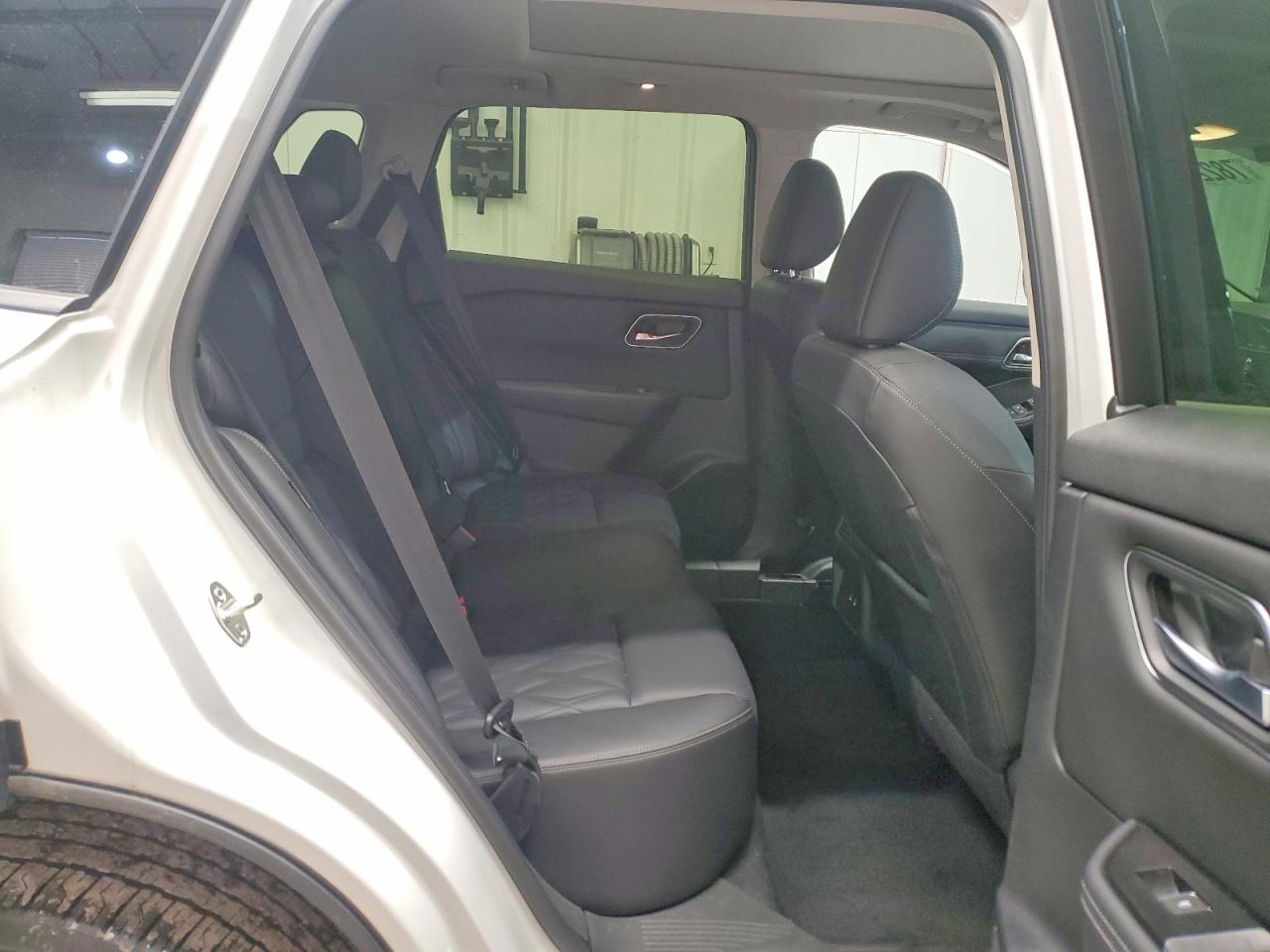 2025 NISSAN ROGUE PLATINUM photo 11