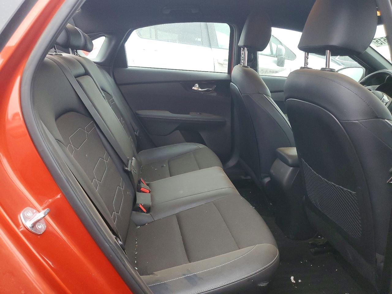 2023 KIA FORTE GT LINE photo 19