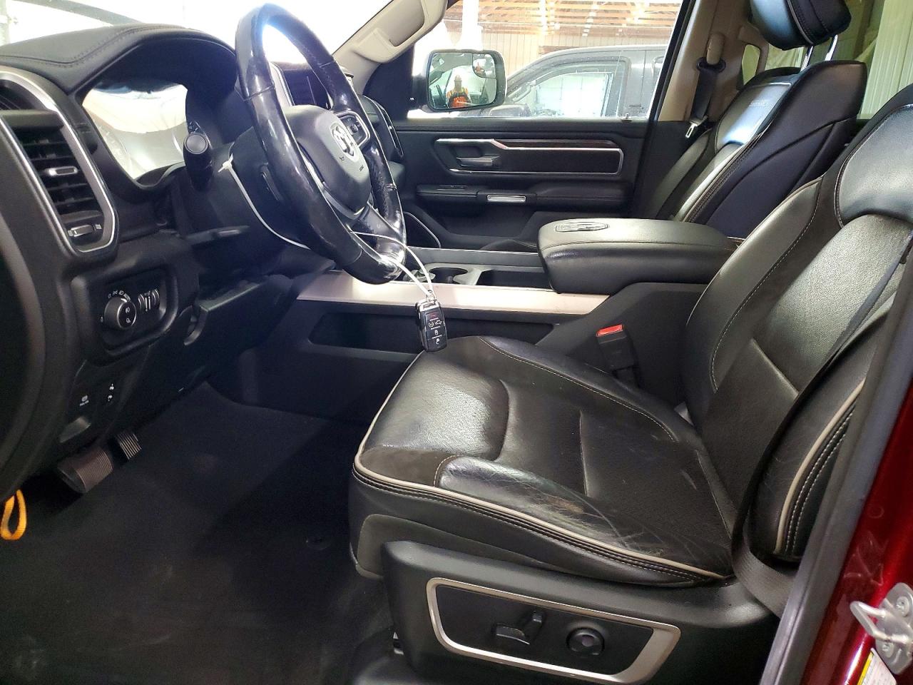 2019 RAM 1500 LARAMIE photo 7