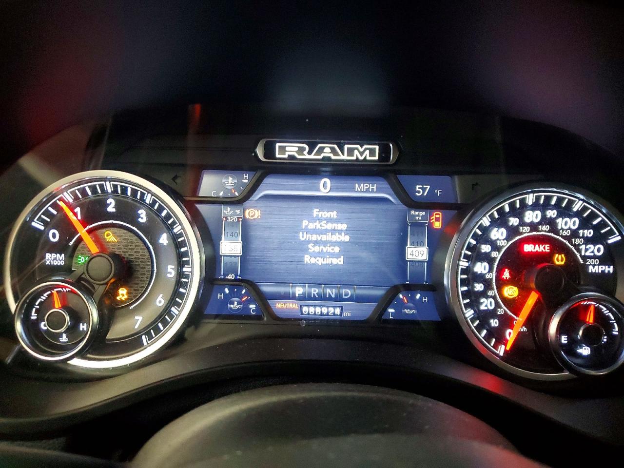 2019 RAM 1500 LARAMIE photo 9