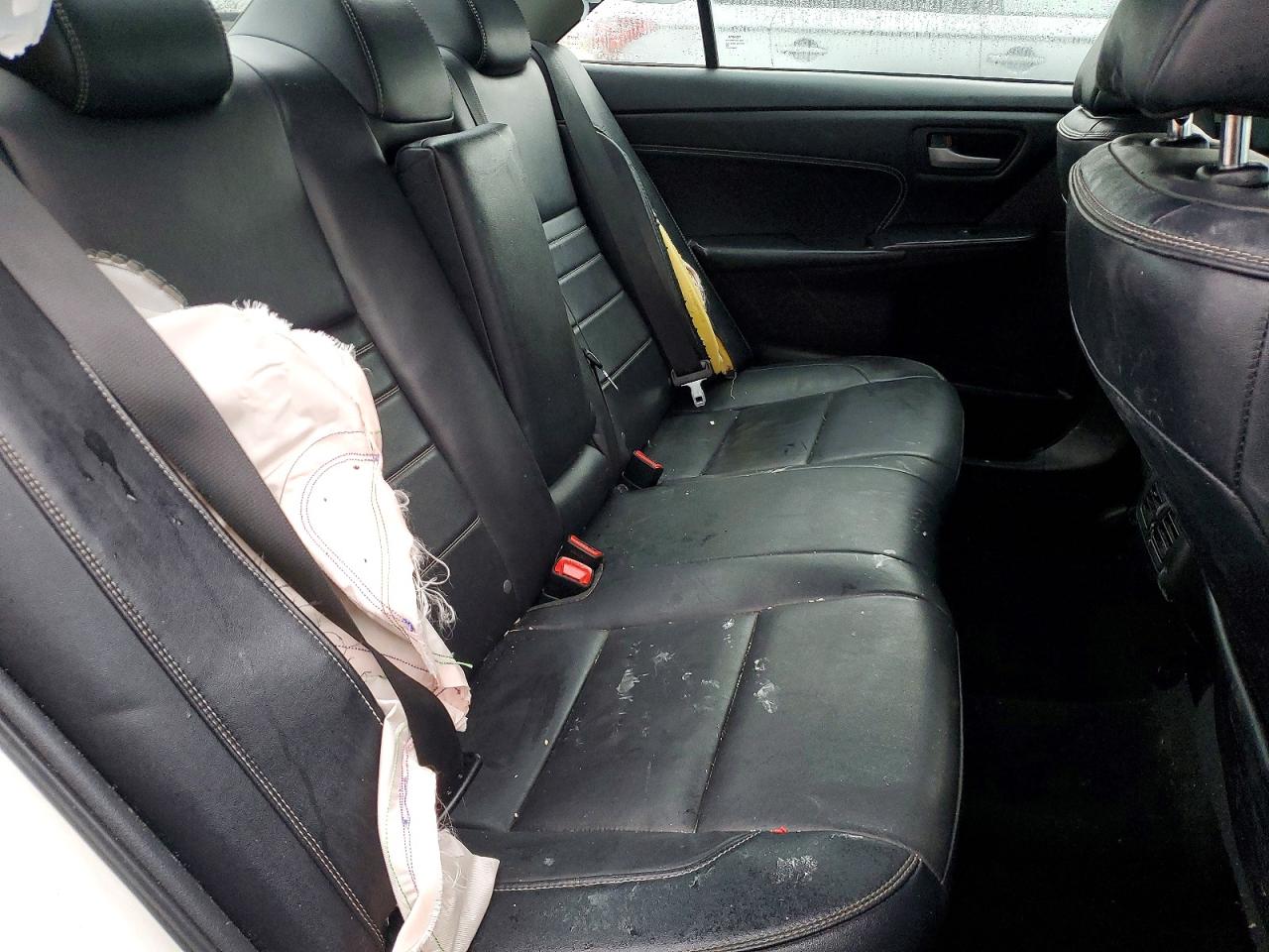 2017 TOYOTA CAMRY LE photo 10