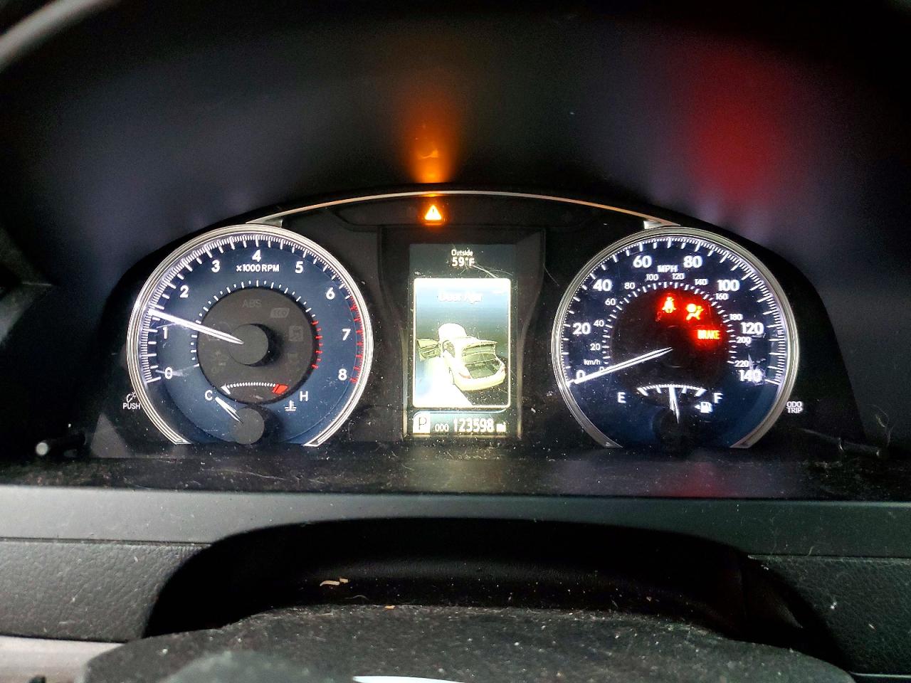 2017 TOYOTA CAMRY LE photo 9