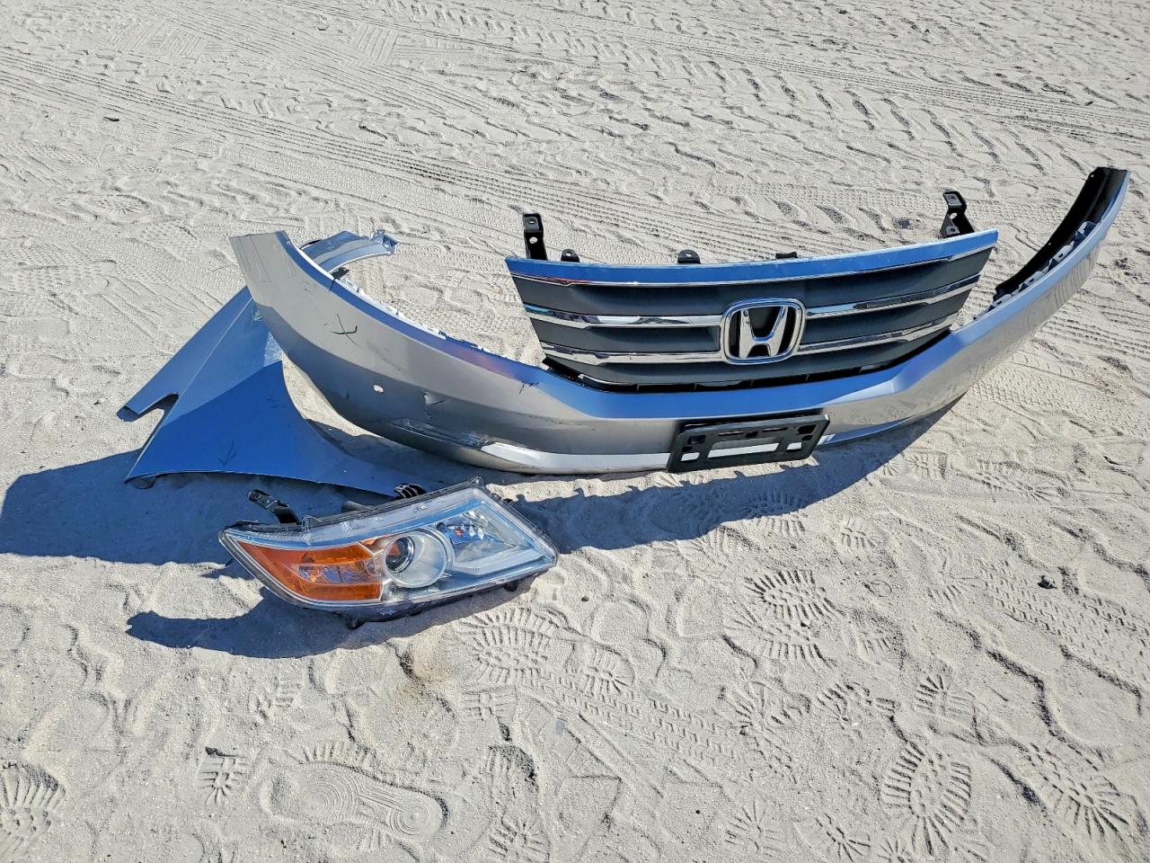2012 HONDA ODYSSEY TOURING photo 13